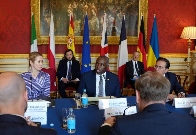 Britain's Foreign Secretary David Lammy (centre) hosts talks of the ‘Weimar+’ group focused on Ukraine and the future of European security at Lancaster House in London on Monday (AFP photo)